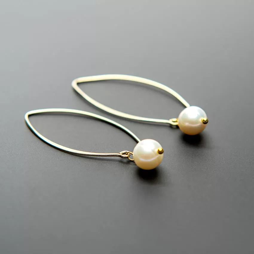 18k Gold Drop Pearl Earrings