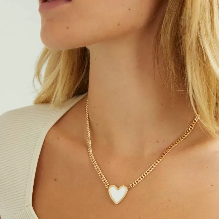 Amour Necklace