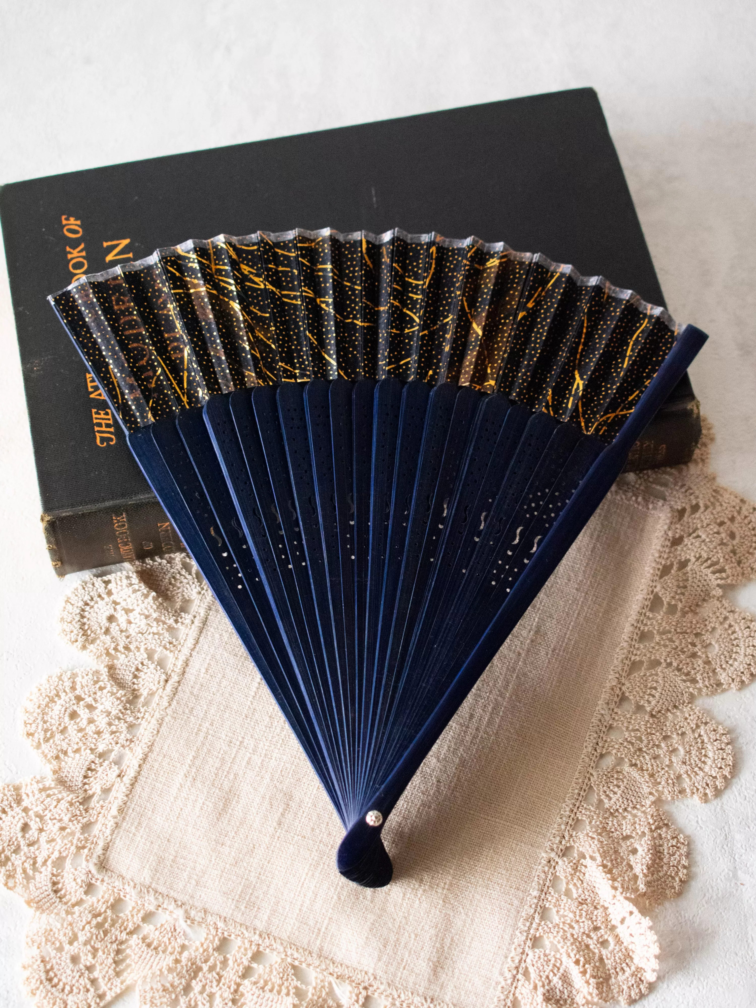 Asian Folding Fan Silk/Bamboo