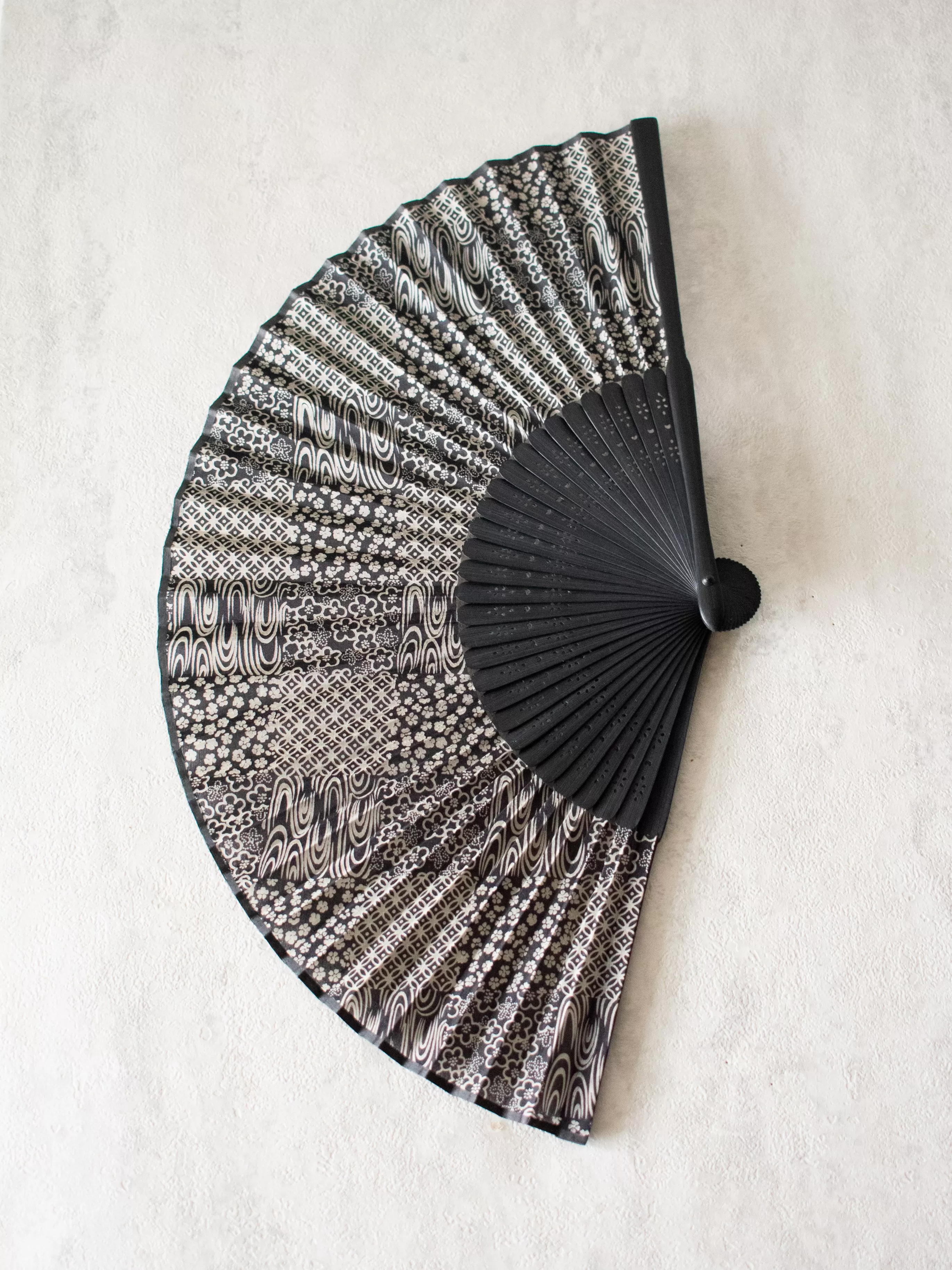 Asian Folding Fan Silk/Bamboo