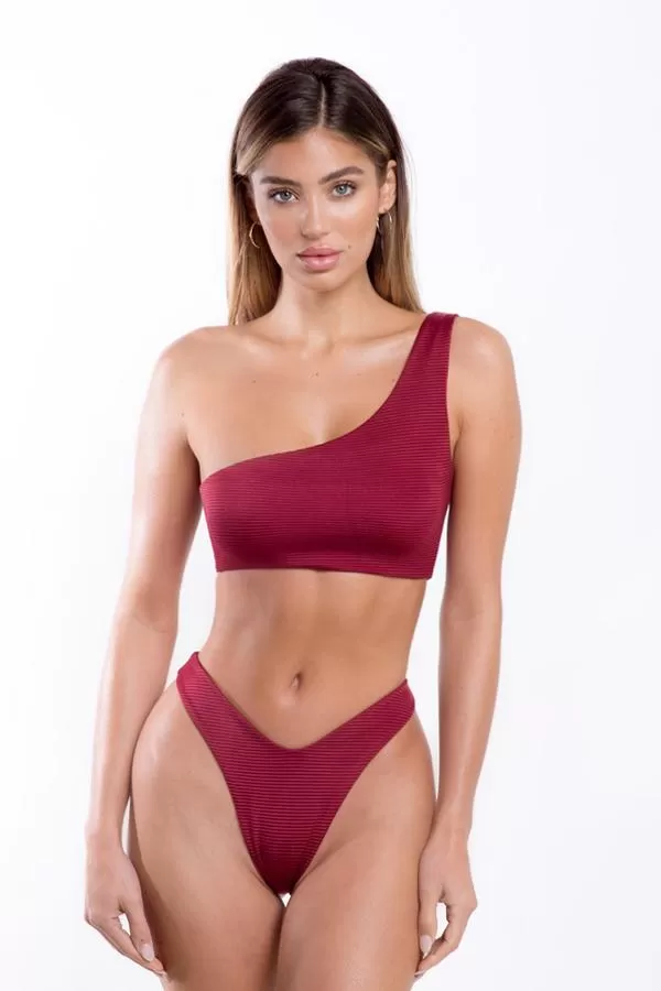 Gigi Bikni - Merlot