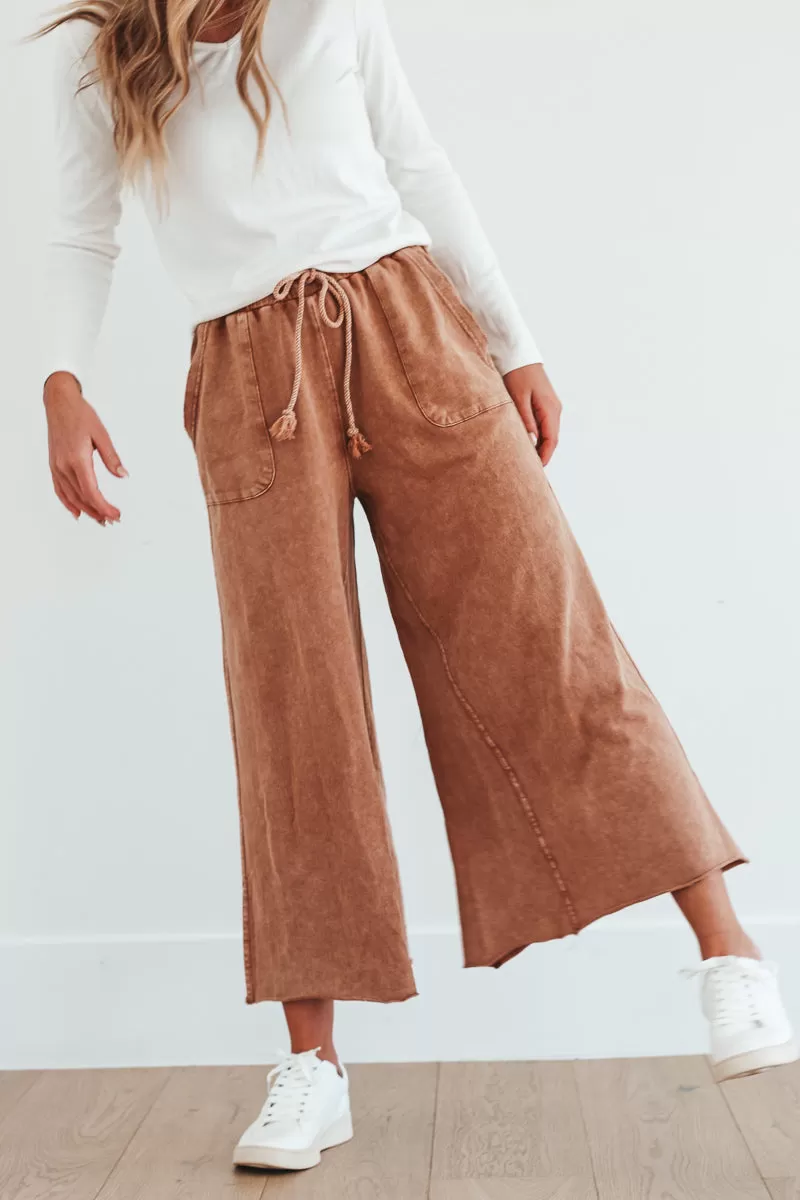 Lisa Pants in Red Bean