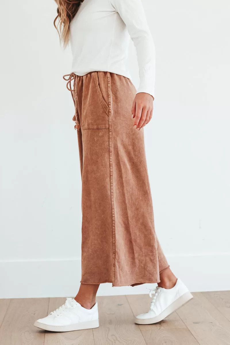 Lisa Pants in Red Bean