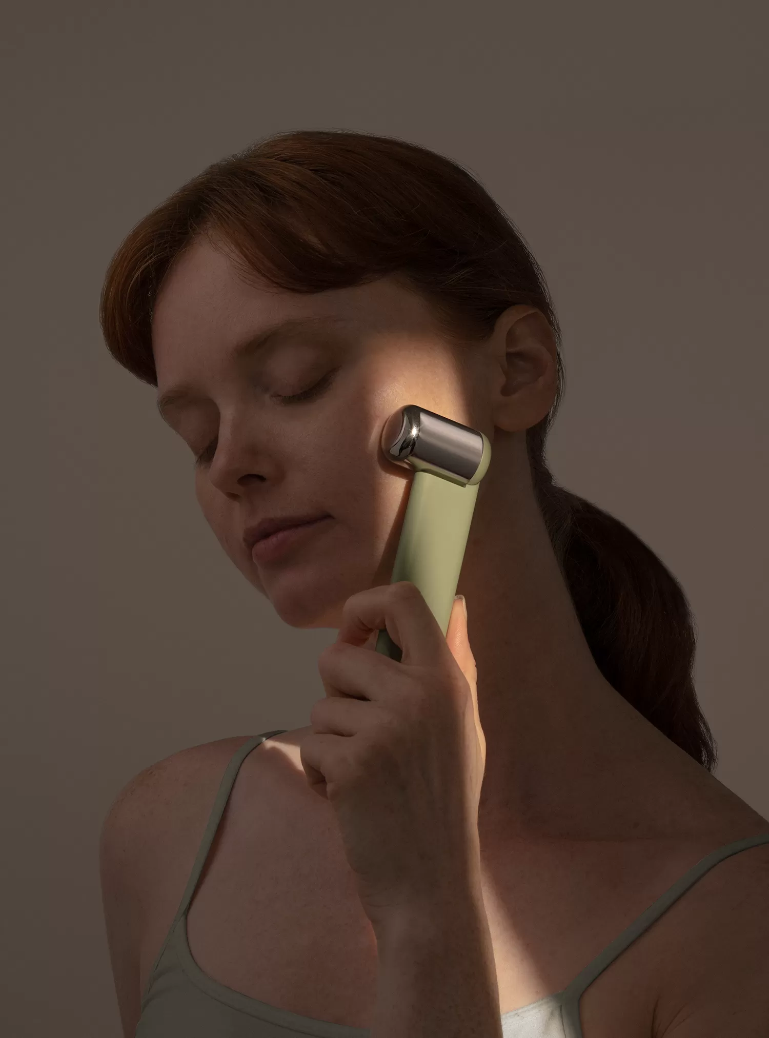 Quiet Hours Facial Ice Roller (Moss)