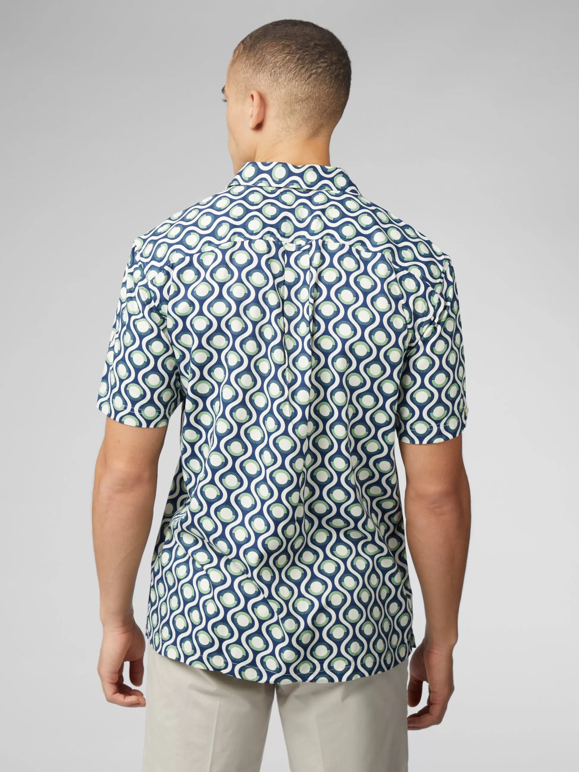 Signature Retro Geo Print Shirt - Grass Green