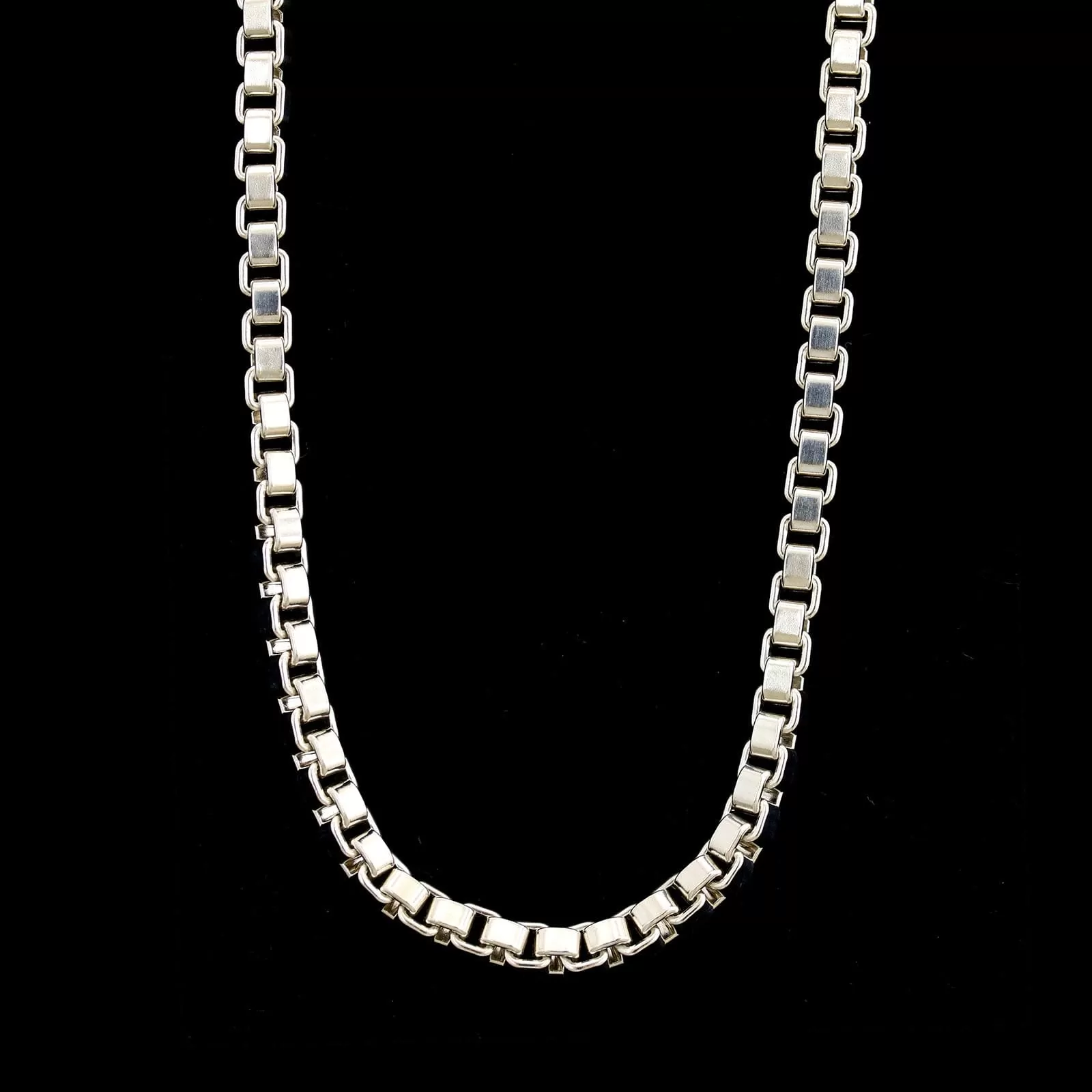 Tiffany & Co. Sterling Silver Estate Venetian Link Chain Necklace