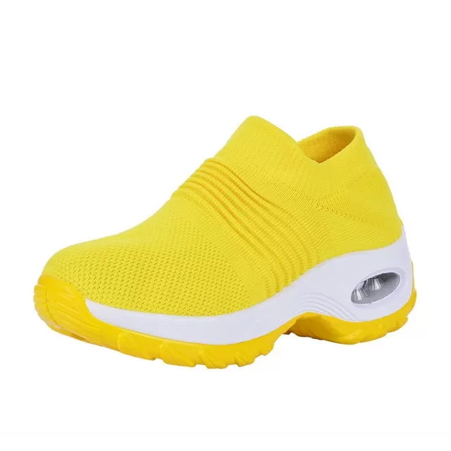 Women Sneakers Fashion Breathable Mesh Casual Shoes Platform Sneakers Men Platform Slip-On Sneakers Walking Running Shoes